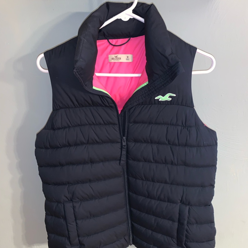Hollister vest